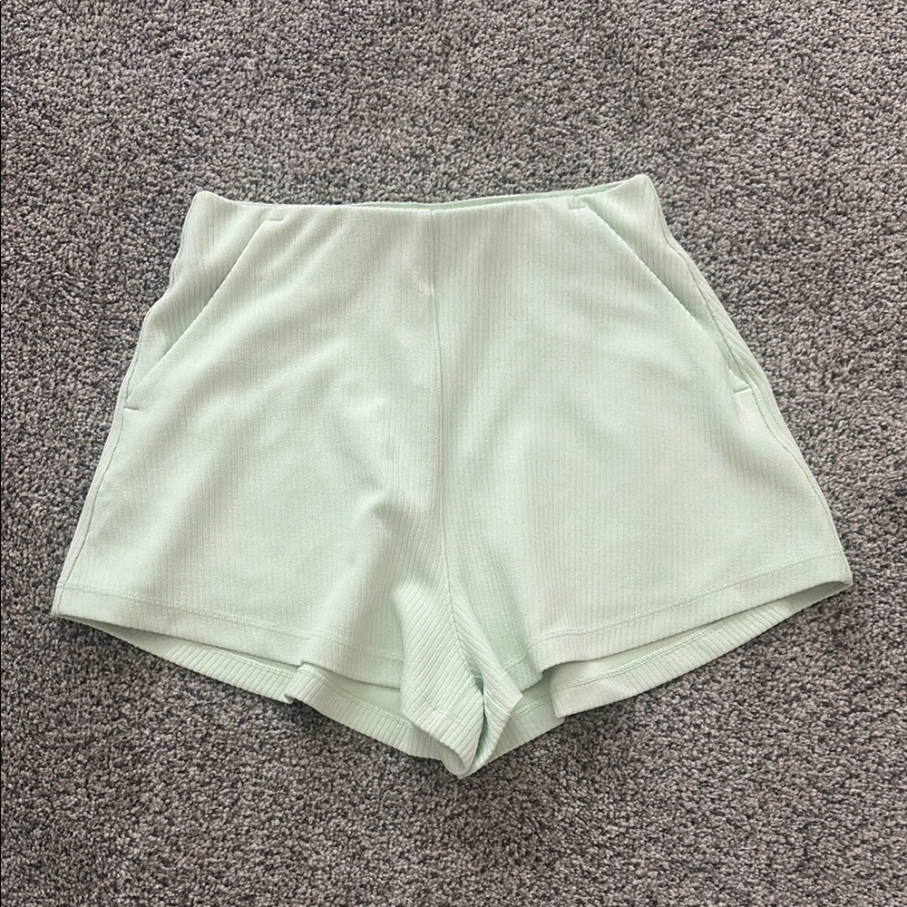 LULULEMON Mint Green Women's Shorts